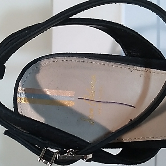 Sam Edelman KIA Leather Strappy Sandal with Block Heel. SEXY & COMFY! - Picture 4 of 11